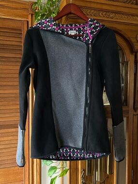 Hatley yoga workout jacket Sz small